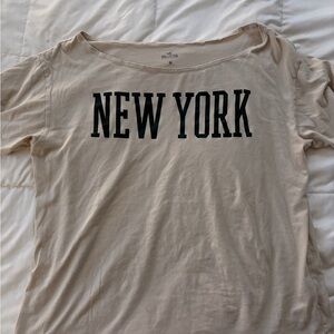 Hollister Women's Cream New York Top